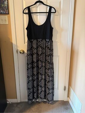 Torrid Black White Paisley Boho Maxi Dress Size 0X